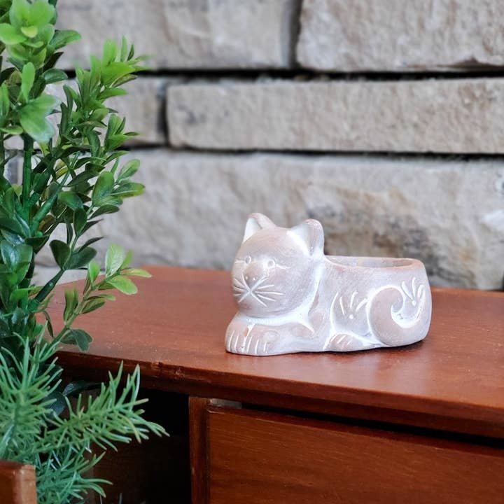 Premium Handmade Terracotta Tea Light Candle Holder - Cat